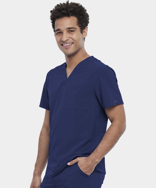Alternative view of Men's Tuckable V-Neck Top | CKA689