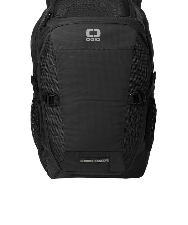 OGIO ®  Motion X-Over Pack 91020