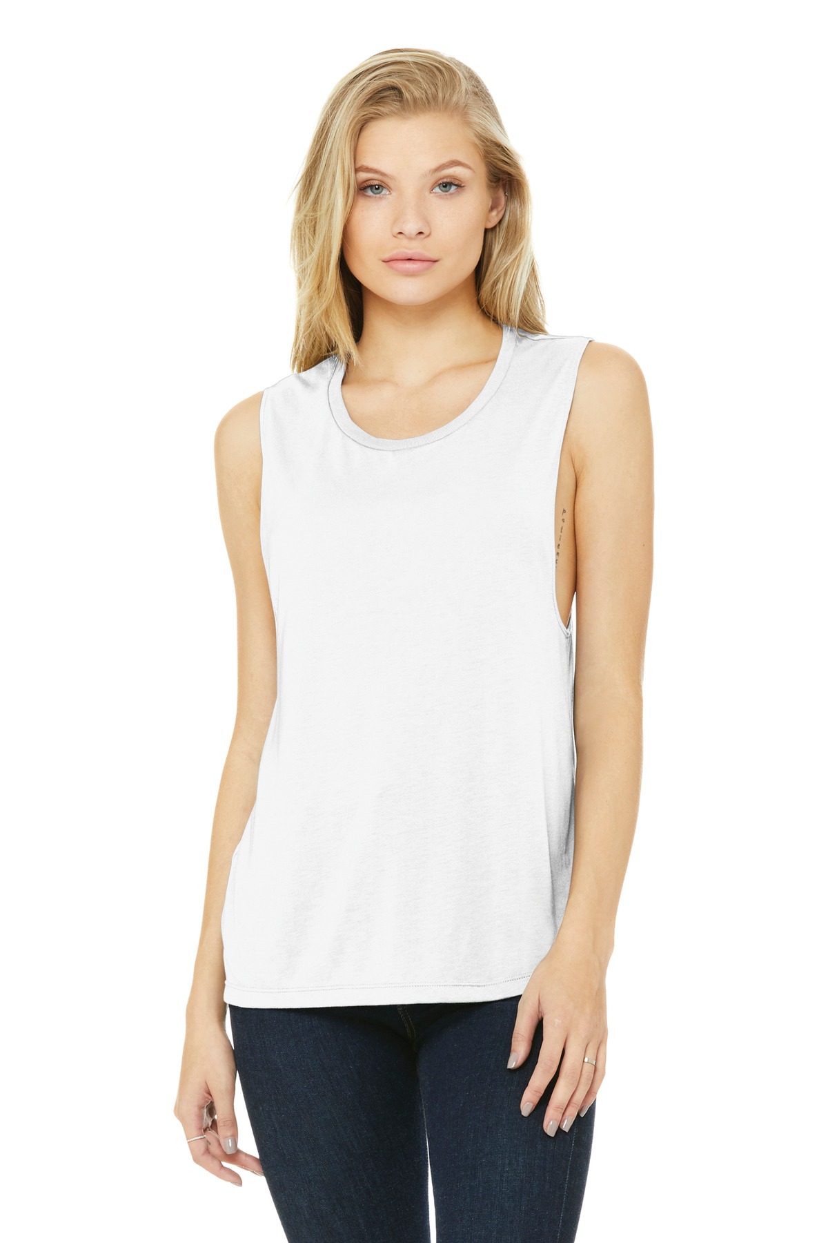 BC8803_white_model_front_062018