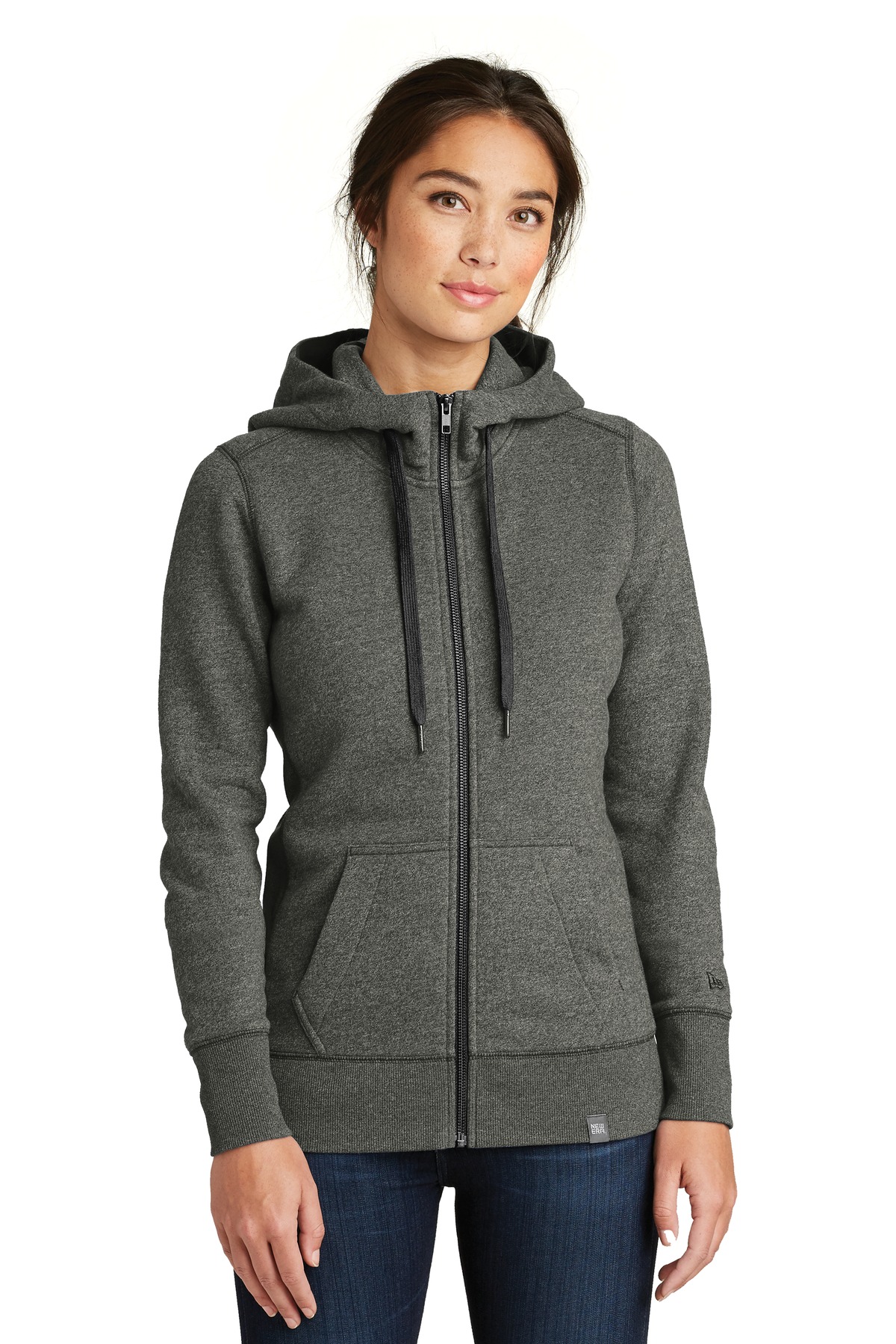 LNEA502_blacktwist_model_front_102017