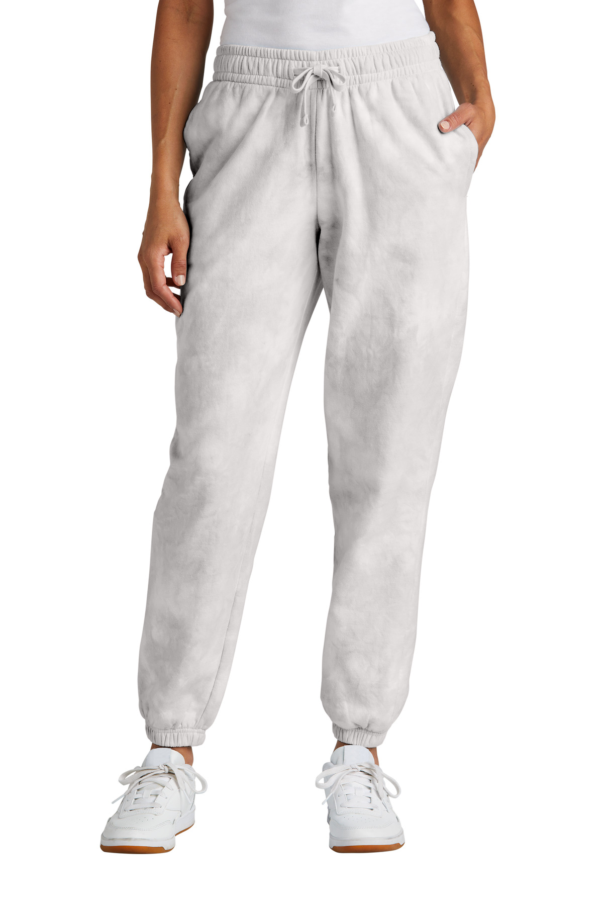LPC140P_dovegrey_model_front
