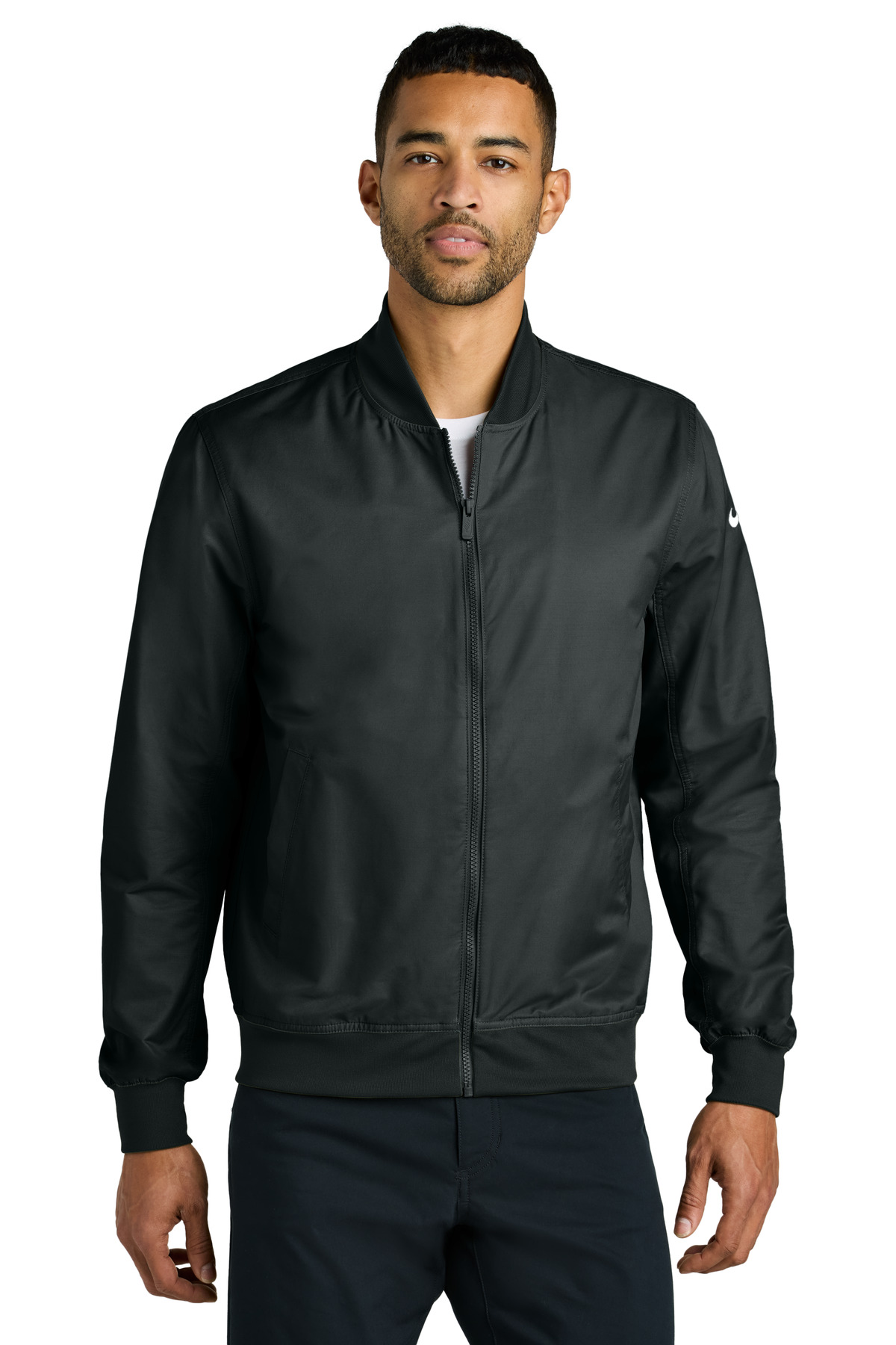 NKFQ4759_black_model_front